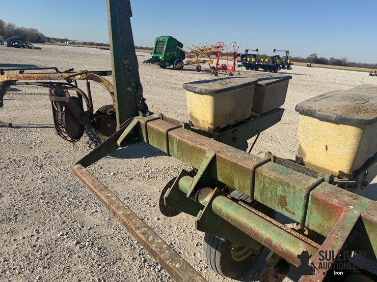 john-deere-7000-image-12