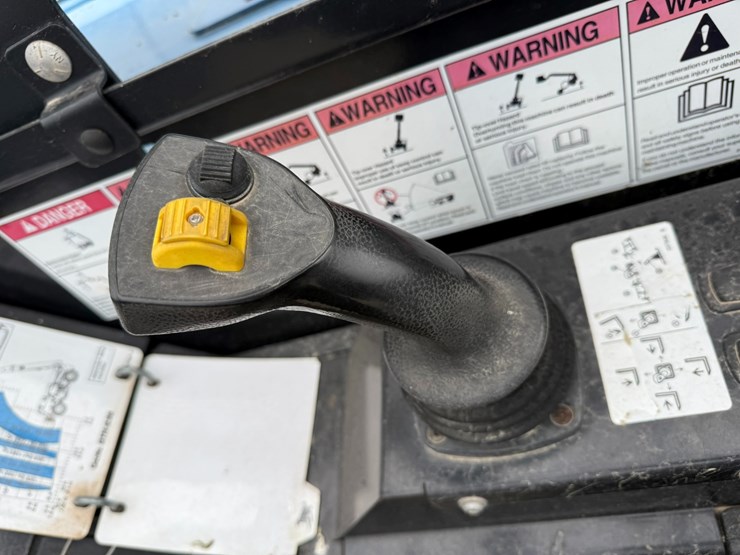 2018-genie-gth636-image-56