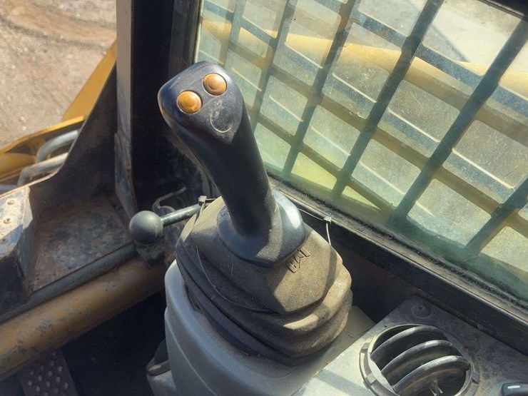 caterpillar-246-image-20