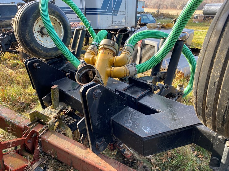 #1300-•-ag-gator-2004-injector-applicator-(colfax,-wi)-image-56