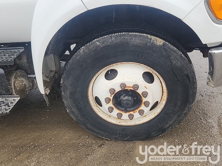 ford-f750-xl-image-9