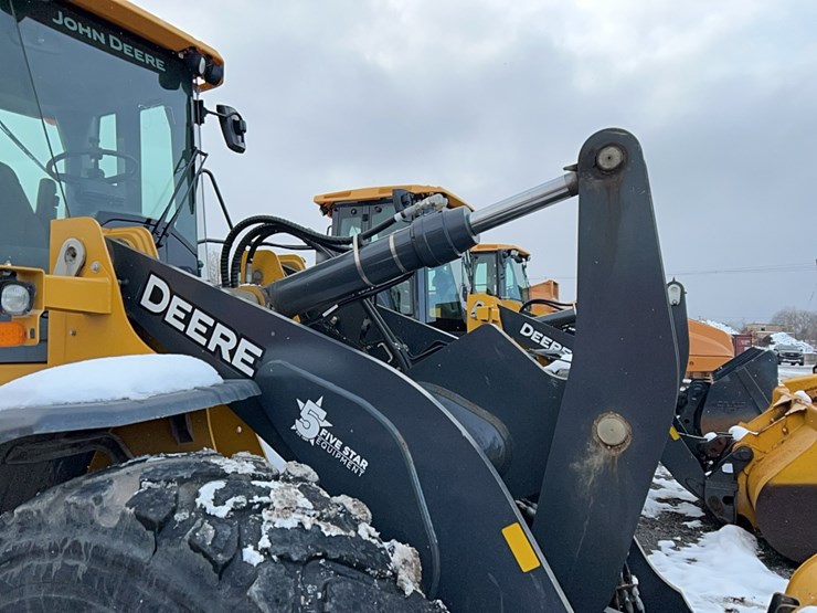 2019-deere-544l-image-5
