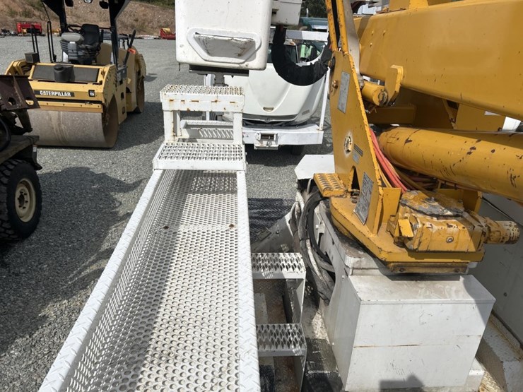 international-4000-image-65