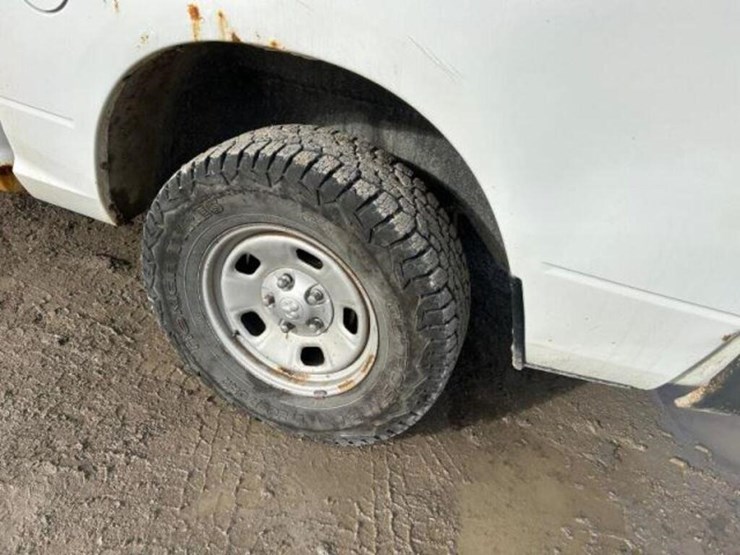 2016-dodge-1500-image-24