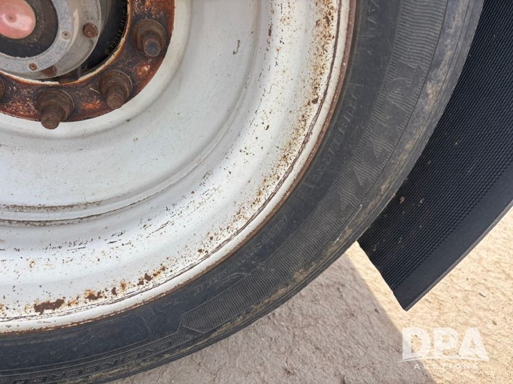 neville-tender-trailer-image-32