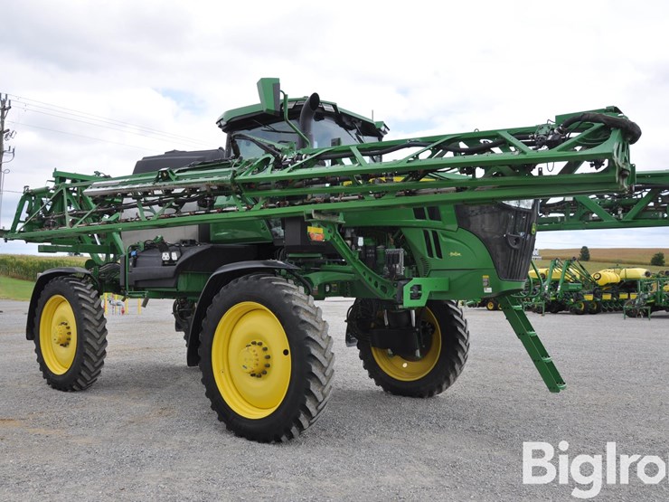 2023-john-deere-412r-image-3