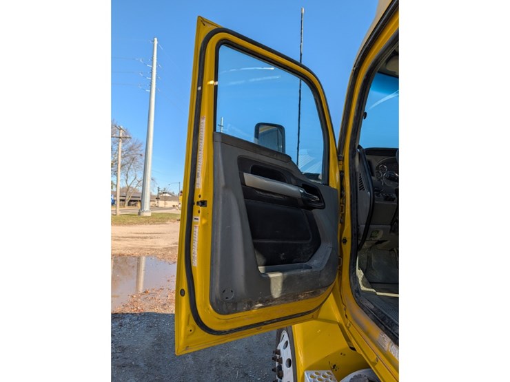 2020-kenworth-t880-image-20