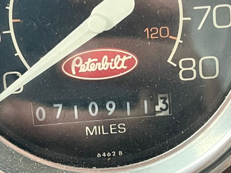 1989-peterbilt-378-image-31