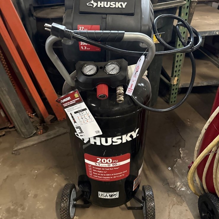 New (out of box) Husky 27gal/110v Air Compressor