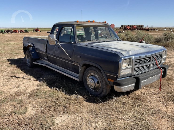 dodge-ram-350-image-1