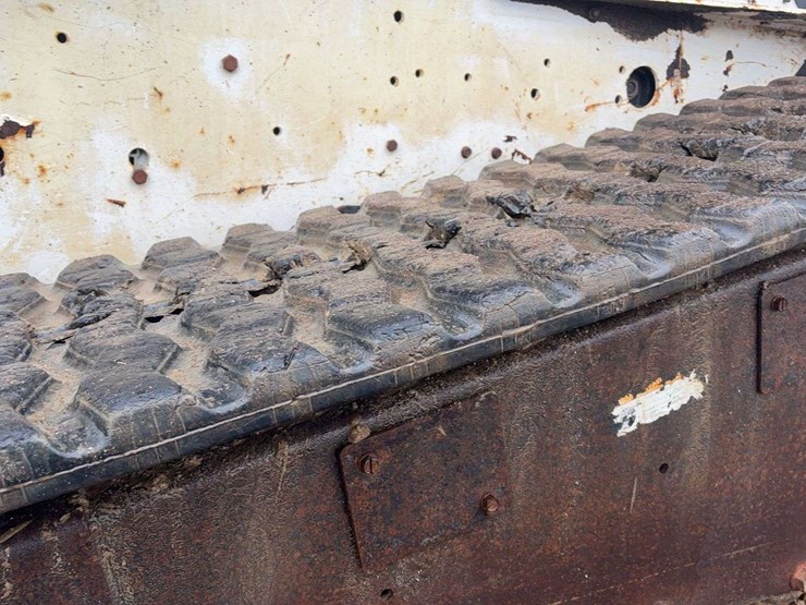 bobcat-t300-image-10