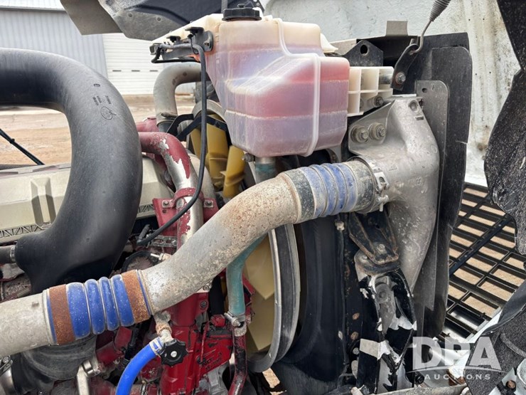 2017-mack-pinnacle-chu613-image-62