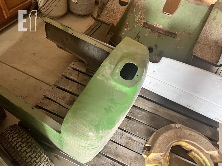 john-deere-830-image-39