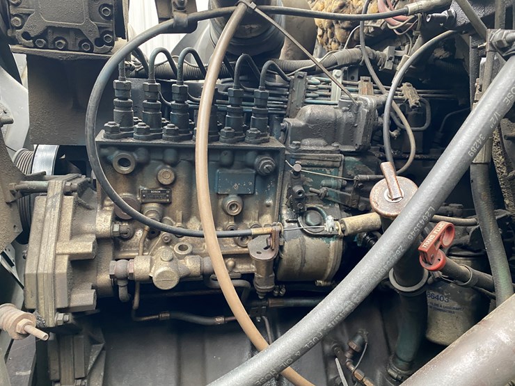 international-4700-image-54