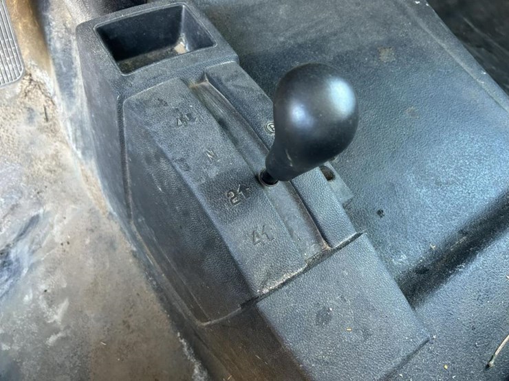 2015-chevrolet-silverado-2500hd-image-109