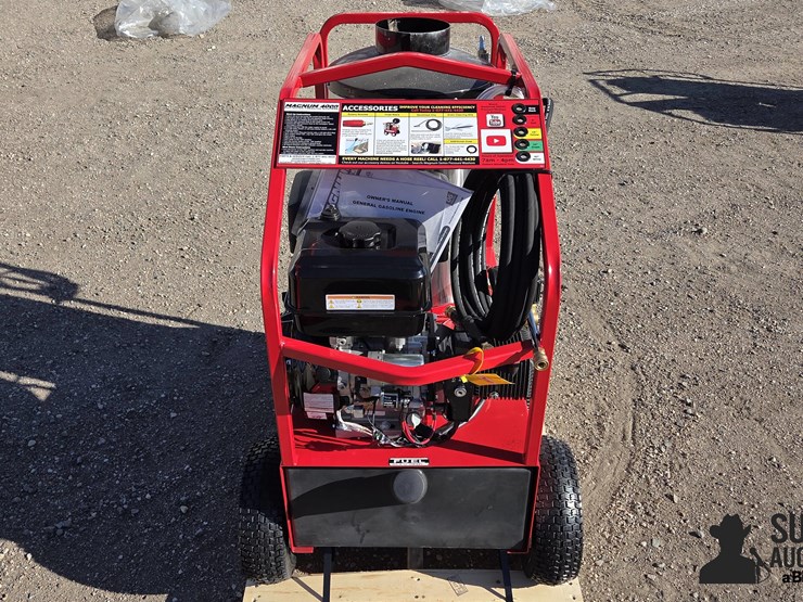 2025-magnum-4000-series-hot-water-pressure-washer-image-2