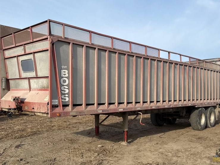 2008-meyers-boss-9136t-silage-trailer-image-1