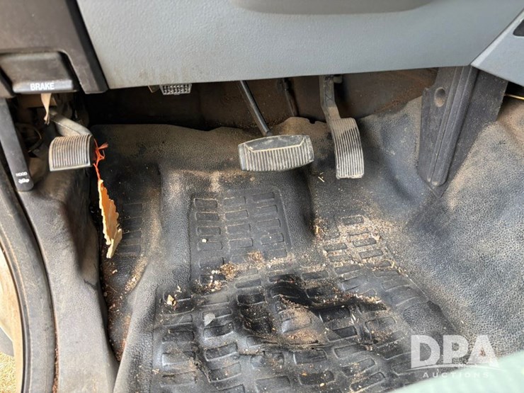 2011-ford-f550-image-59