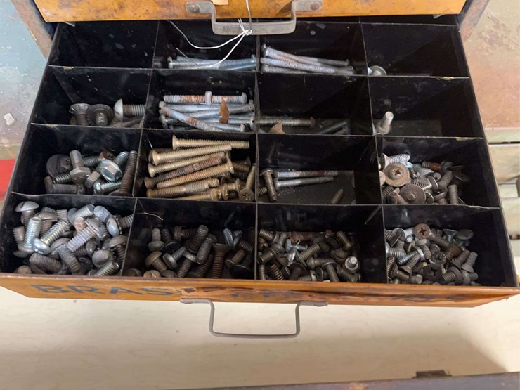 (2)-screw-cabinets-image-6