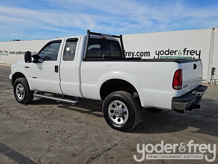 ford-f350-xlt-image-4