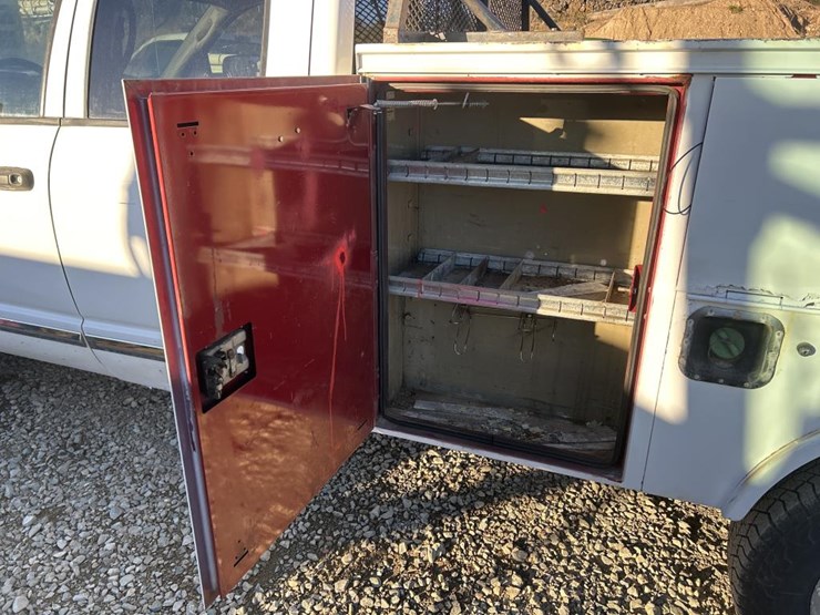 2008-dodge-3500-image-18