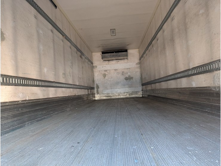 2016-international-durastar-4300-image-9