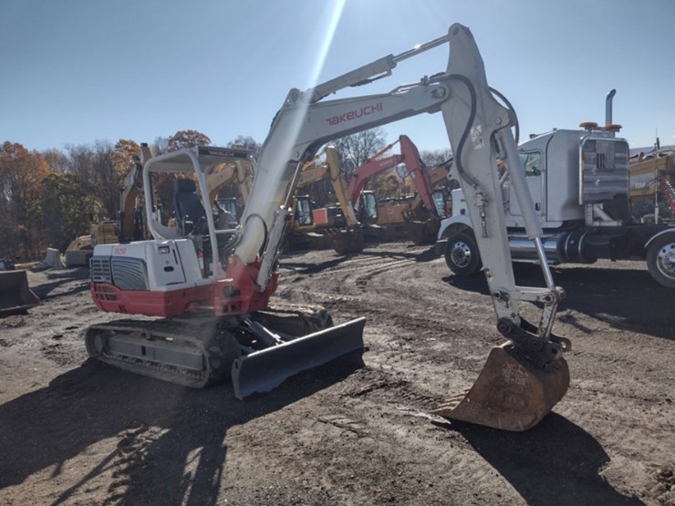 takeuchi-tb250-image-43