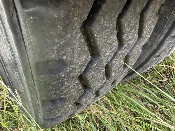 1999-mack-rd600-image-21