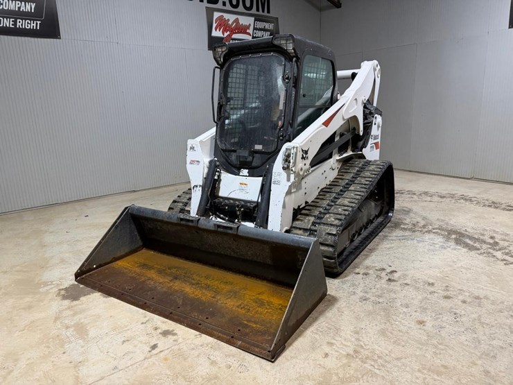 2021-bobcat-t770-image-2