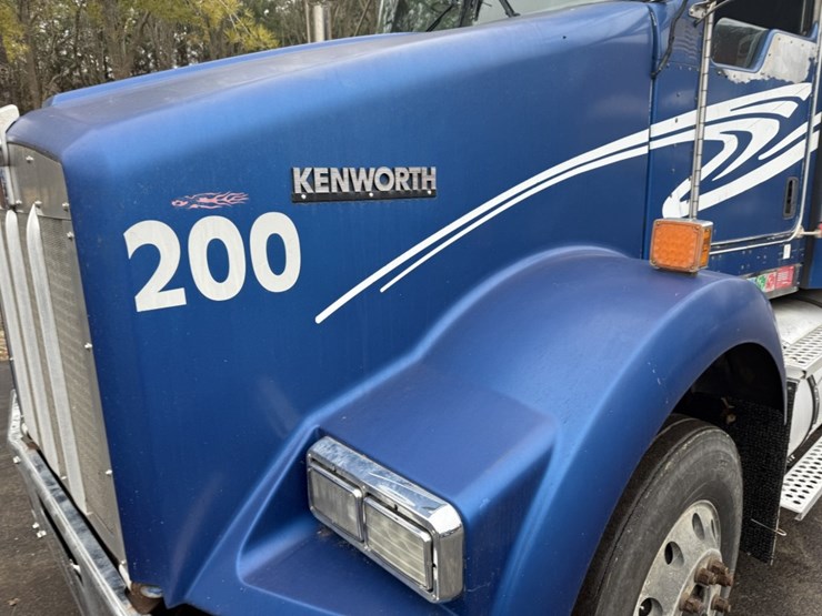 2003-kenworth-t800-image-11