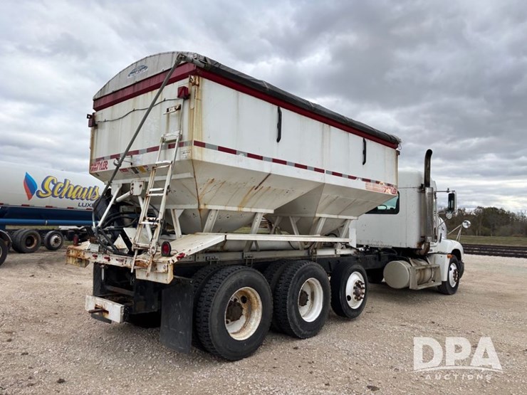 freightliner-fld112-image-8