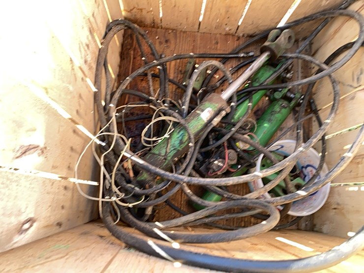 john-deere-7200-image-10