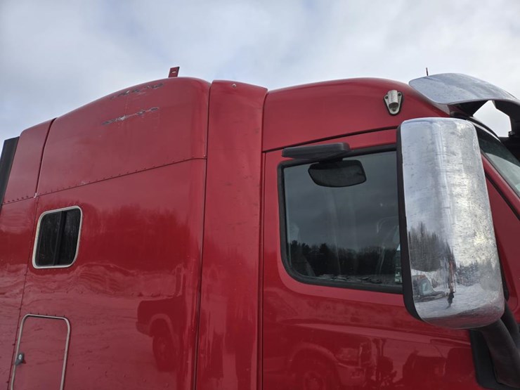 2017-peterbilt-579-image-27