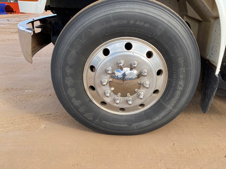 1999-international-4900-image-18