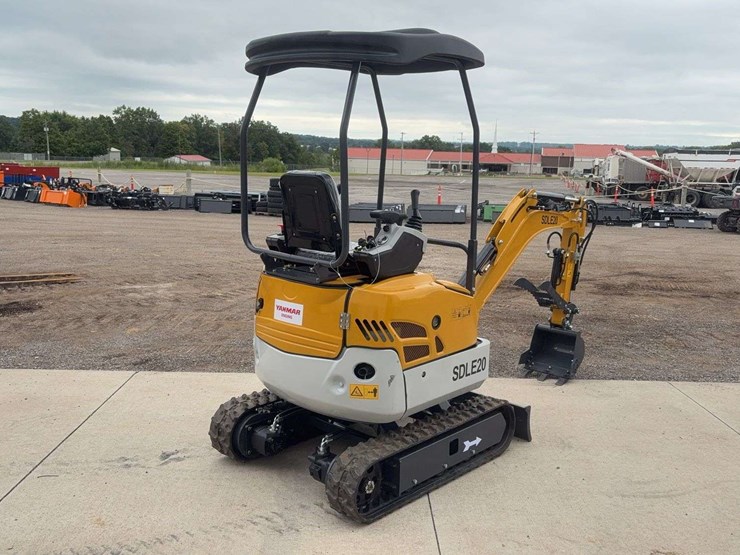 sdlanch-sdle20-mini-excavator-image-3