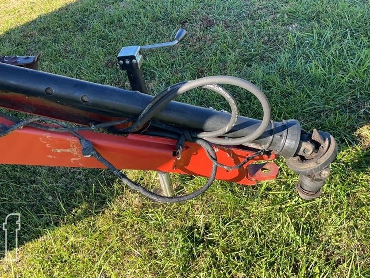 2010-new-holland-br7070-image-7