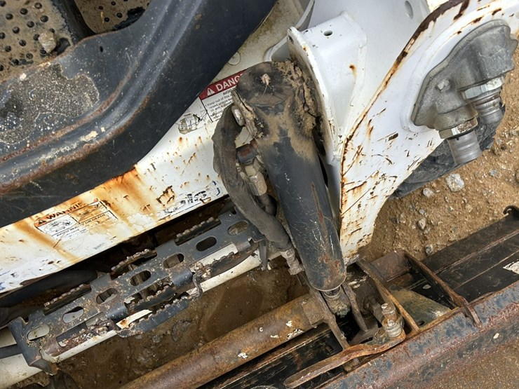 2018-bobcat-s550-image-7