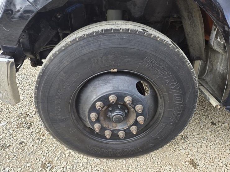 2015-ford-f650-image-41