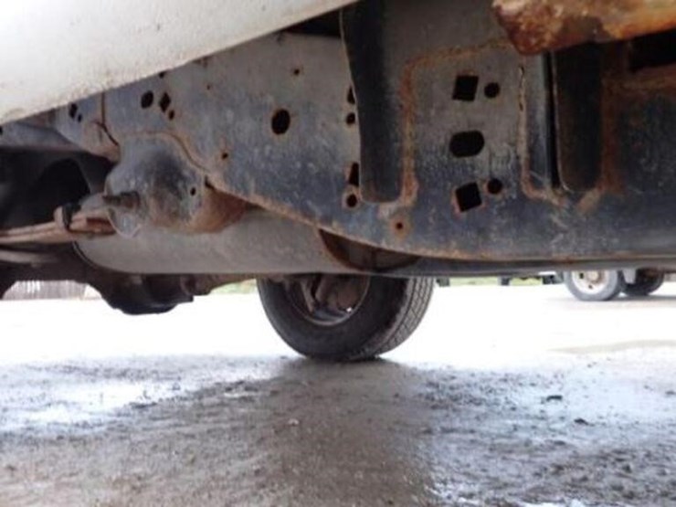 2014-ford-f150-xl-image-73