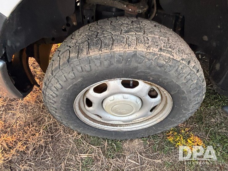 ford-f150-xl-image-19