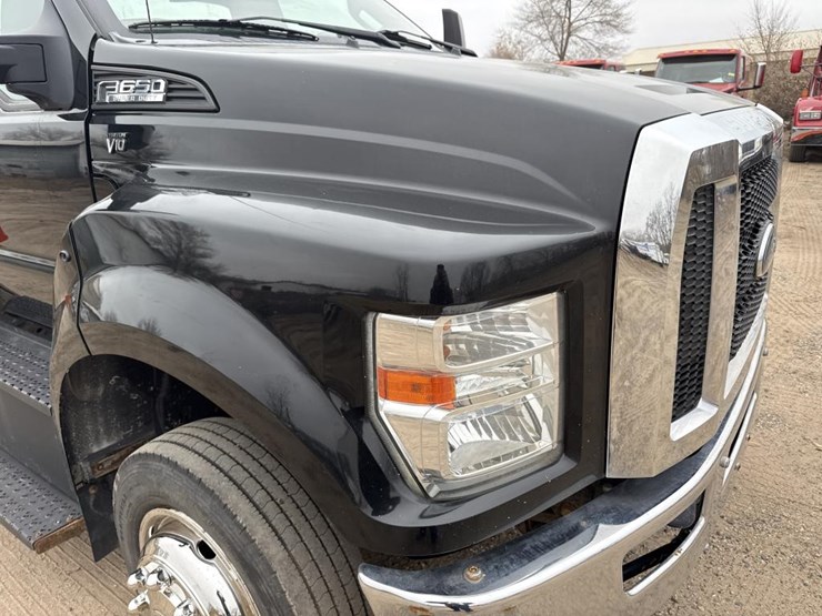 2007-ford-f650-image-11