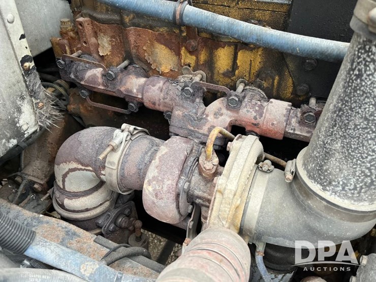 2001-peterbilt-330-image-62