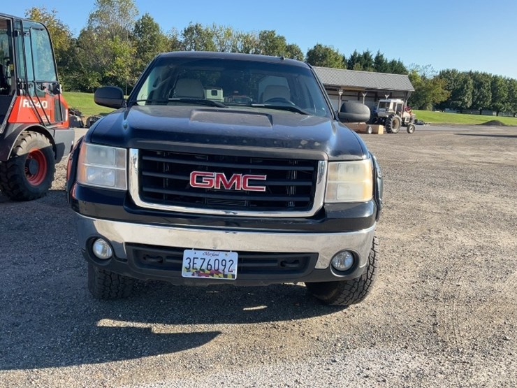 2007-gmc-sierra-z71-image-2
