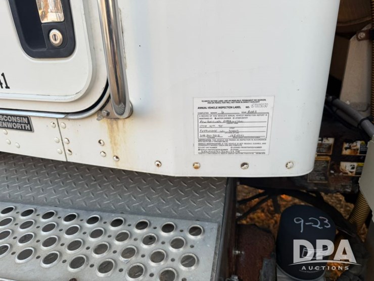 kenworth-t300-image-21