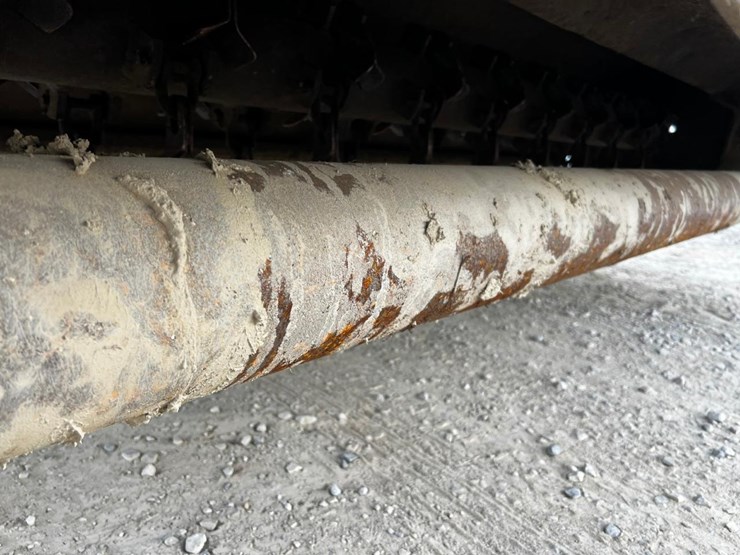 2015-kubota-m8560-image-16