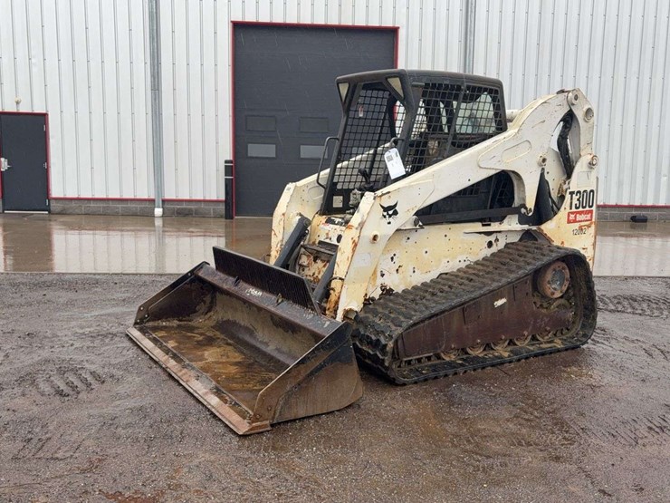 bobcat-t300-image-1