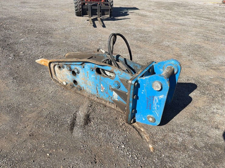 okada-hydraulic-breaker-image-1