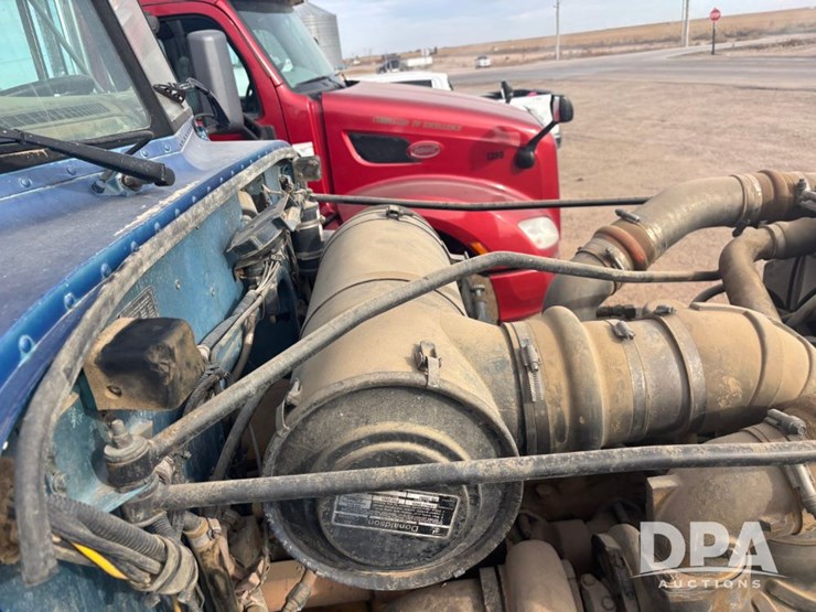 peterbilt-377-image-55