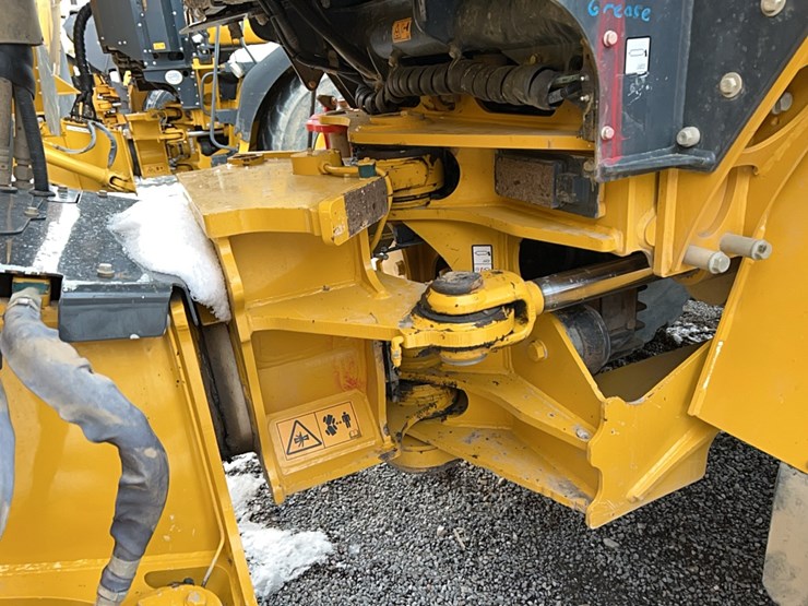 2021-bell-b30-image-4