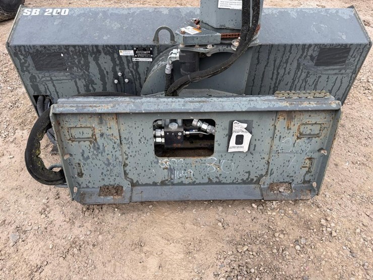 bobcat-sb200-74”-skid-steer-snowblower-image-13
